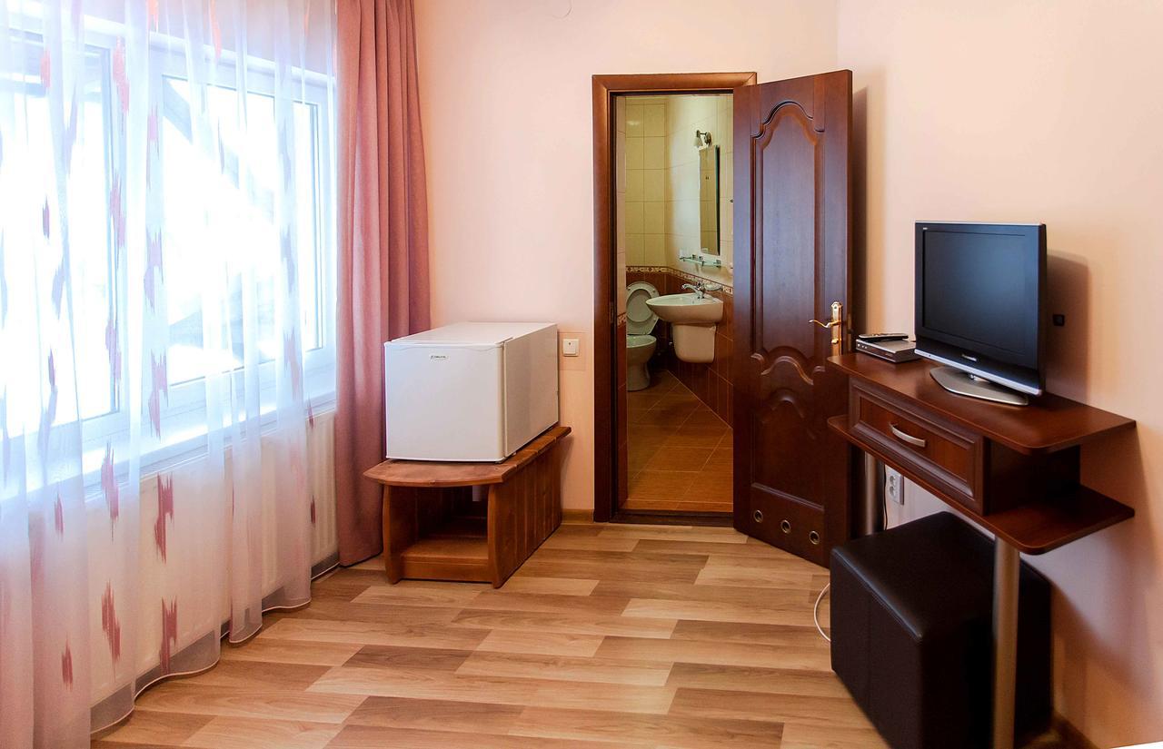 Podolyanka Hotel Slavske Ngoại thất bức ảnh